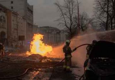 أوكرانيا تنفذ أول هجوم بري باستخدام الأنظمة الروبوتية