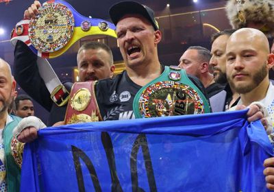 الملاكم الأوكراني أوسيك يهزم البريطاني تايسون