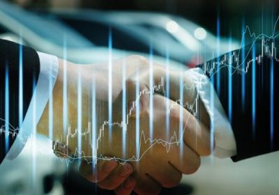 صفقات الاندماج والاستحواذ العالمية تنمو 15% في 2024