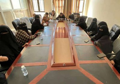 فريق التواصل يلتقي ناشطات في مديرية حات ويؤكد ضرورة تمكين المرأة