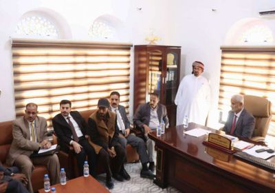 فريق التواصل يدعو لمواصلة تطوير جمرك ميناء شحن البري