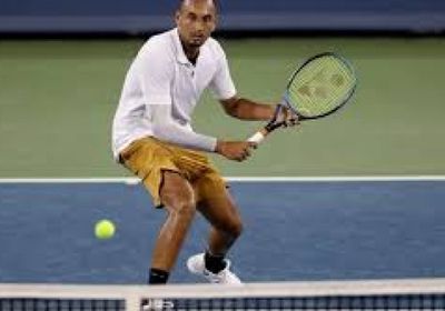 لاعب التنس الأسترالي بيرسل يقرر الإيقاف المؤقت طوعا