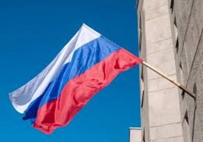 وفد روسي يصل إلى طهران للقاء الرئيس الإيراني