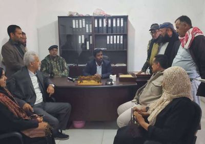 فريق التواصل يتفقد المرافق الأمنية والخدمية والطبية في يافع