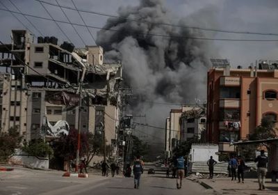 مدفعية الاحتلال تجدد قصف محيط مستشفى كمال عدوان