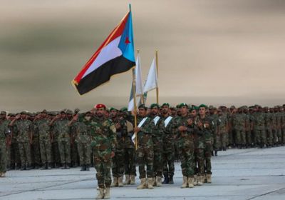 عرض عسكري لقوات الحزام الأمني بنهاية دورة تدريبية