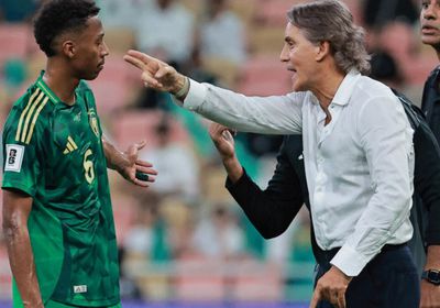 مانشيني ينفي وجود تدخل في اختيار اللاعبين أثناء تدريبه السعودية