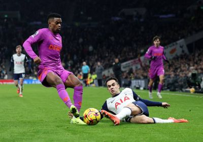 ولفرهامبتون يفرض التعادل على توتنهام في لندن بعد مباراة مثيرة