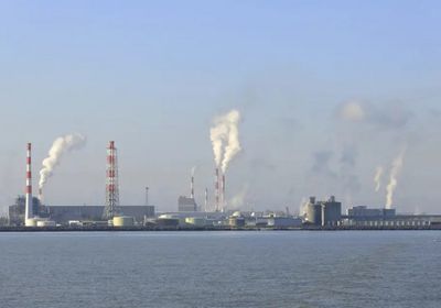 اليابان تخطط لخفض انبعاثات الغازات 60% بحلول 2035