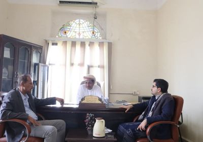 فريق التواصل يناقش احتياجات المواطنين في منعر