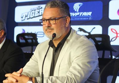 ميكالي يعلن رحيله عن منتخب الشباب المصري