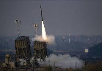 إسرائيل تعترض صاروخًا أطلق من وسط غزة