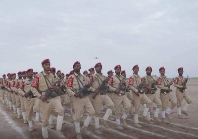 عرض عسكري للشرطة العسكرية الجنوبية في عدن