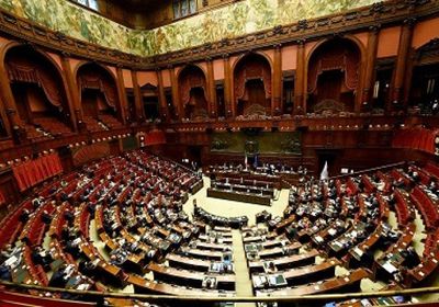 البرلمان الإيطالي يقر ميزانية 2025 وسط ضغوط لاحتواء العجز