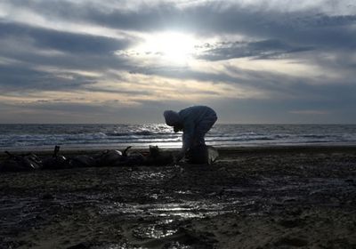 حاكم منطقة روسية تعلن الطوارئ في البحر الأسود