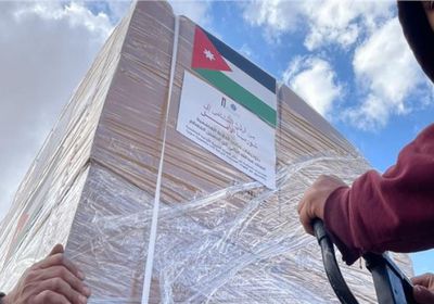 الأردن: إرسال 300 طن من المساعدات الإنسانية إلى سوريا
