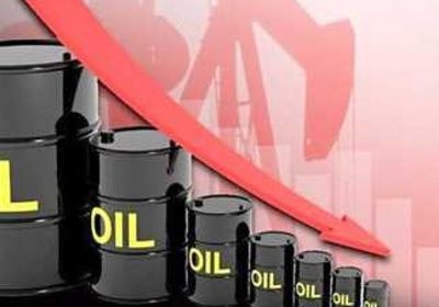 توقعات بانخفاض أسعار النفط في 2025 مع فائض المعروض