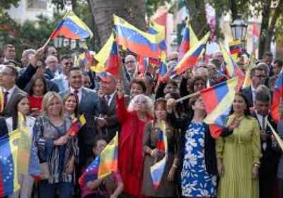 المعارضة الفنزويلية تدعو للتظاهر قبل تنصيب مادورو رئيسا