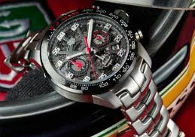 تاج هوير الساعة الرسمية في سباقات فورمولا 1 بدلا من رولكس