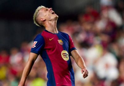 برشلونة وفليك ينتظرون حل أزمة أولمو قبل كأس السوبر