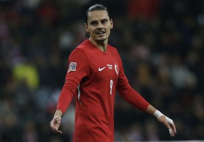 إصابة التركي أونال بتمزق في الرباط الصليبي يزيد معاناة بورنموث