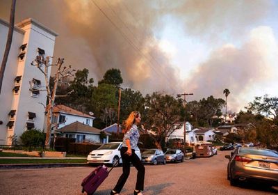 مصرع 5 أشخاص في حرائق الغابات بلوس أنجلوس