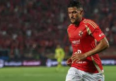 خضوع عطية الله لاعب الأهلي المصري لجراحة بعد إصابته بكسر