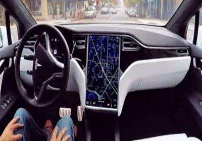 الولايات المتحدة تحقق في أنظمة القيادة الذاتية لتسلا