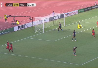 إستاد أبيدجان يسجل الهدف الأول في شباك الأهلي بدوري أبطال إفريقيا