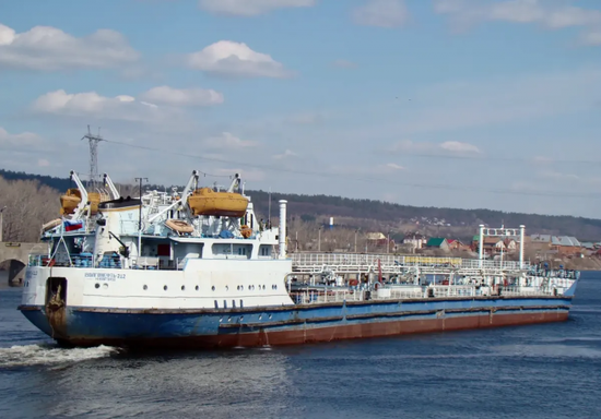    تسرب نفطي من سفينتين روسيتين يصل زابوريجيا الأوكرانية