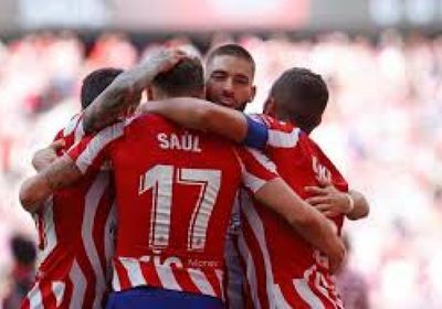 أتليتيكو يهزم أوساسونا ويعتلي صدارة الدوري الإسباني