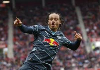 سيمونز يقود لايبزيج للفوز على بريمن أمام أنظار كلوب