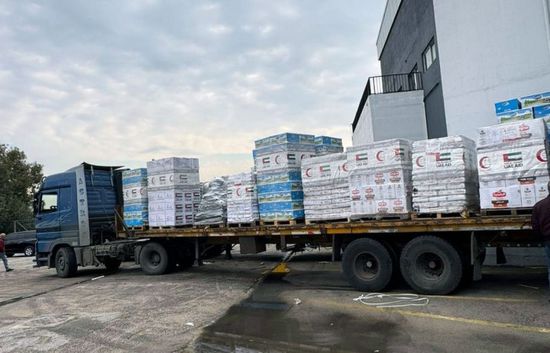 ميناء بيروت يستقبل باخرة إماراتية محملة بـ3000 طن من المواد الإغاثية
