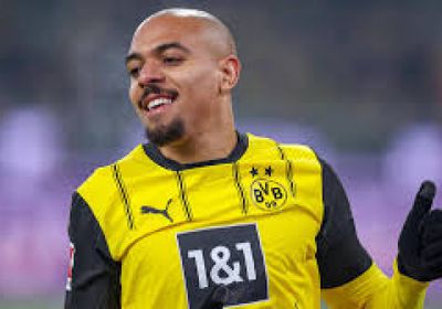 المهاجم الهولندي مالين ينضم إلى فيلا قادما من دورتموند