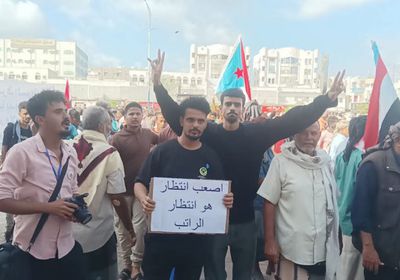 البيان الختامي لاحتجاجات عدن.. غضب جنوبي من انفجار حرب الخدمات