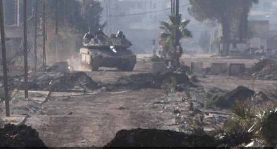 الجيش الإسرائيلي يصادر آلاف الأسلحة على الحدود السورية