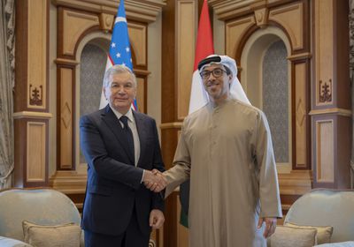 منصور بن زايد يبحث مع رئيس أوزبكستان علاقات التعاون