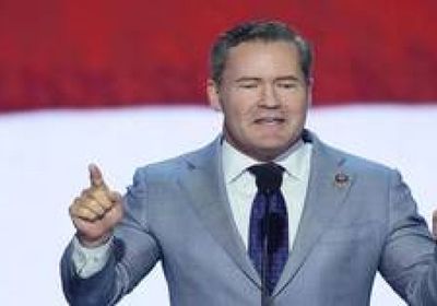 مستشار ترامب للأمن القومي يهدد "حماس"