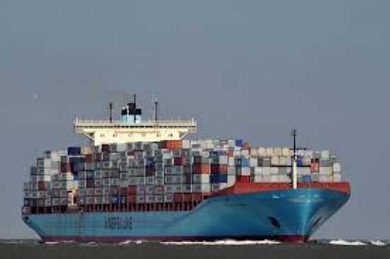 ميرسك وهاباج لويد لا تتوقعان العودة لمسارات البحر الأحمر على الفور