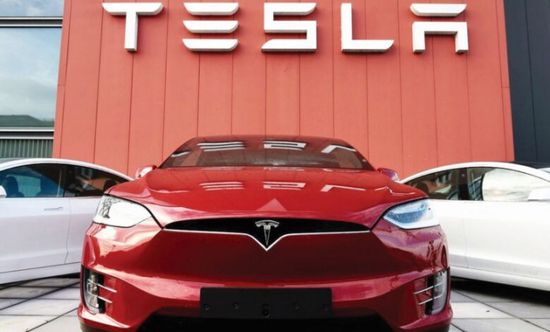 "تسلا" تستدعي 239 ألف سيارة في الولايات المتحدة