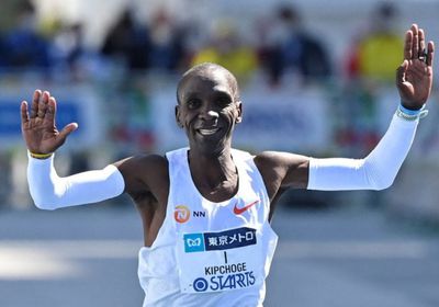 كيبتشوجي يتطلع لتعزيز رقمه القياسي في ماراثون لندن
