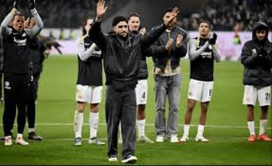 عمر مرموش يودع جماهير ناديه إينتراخت فرانكفورت