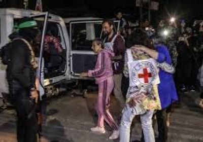 إسرائيل تقرر إطلاق سراح 737 أسيرًا فلسطينيًا بالمرحلة الأولى