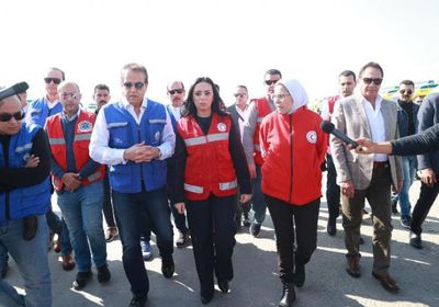 من أمام معبر رفح.. وزيرة مصرية: جاهزون لإدخال المساعدات إلى غزة