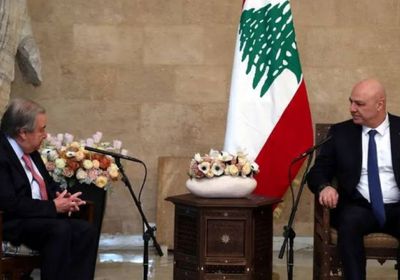 الرئيس اللبناني يطالب بانسحاب إسرائيل ووقف الخروقات