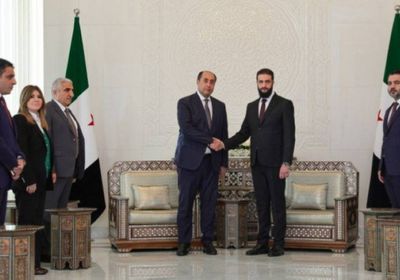 سوريا تدعو إلى رفع العقوبات وإعادة الإعمار