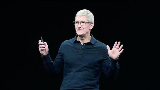 "أبل" ترفع حزمة رواتب كوك 18% إلى 74.6 مليون دولار