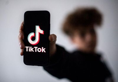 جوف تدعو إلى عدم تعليق تطبيق تيك توك طويلا