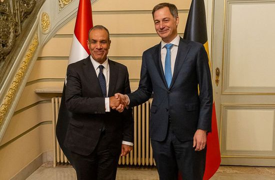وزير الخارجية المصري يلتقى مع رئيس وزراء بلجيكا في بروكسل