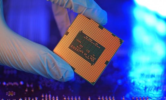 هولندا تُشدد قيود تصدير معدات تصنيع أشباه الموصلات